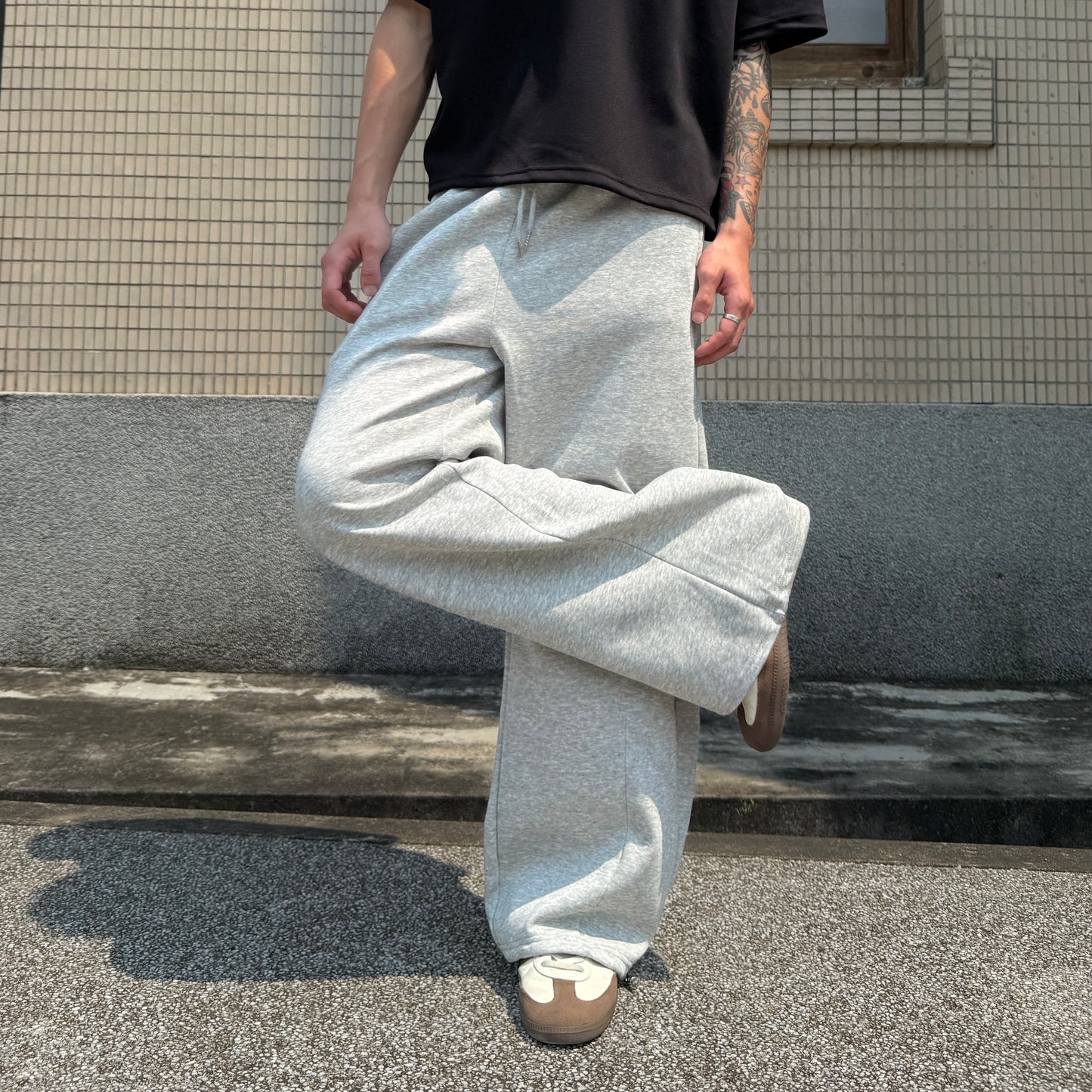 現貨 素面微彎刀棉褲 (褲腳可調節)