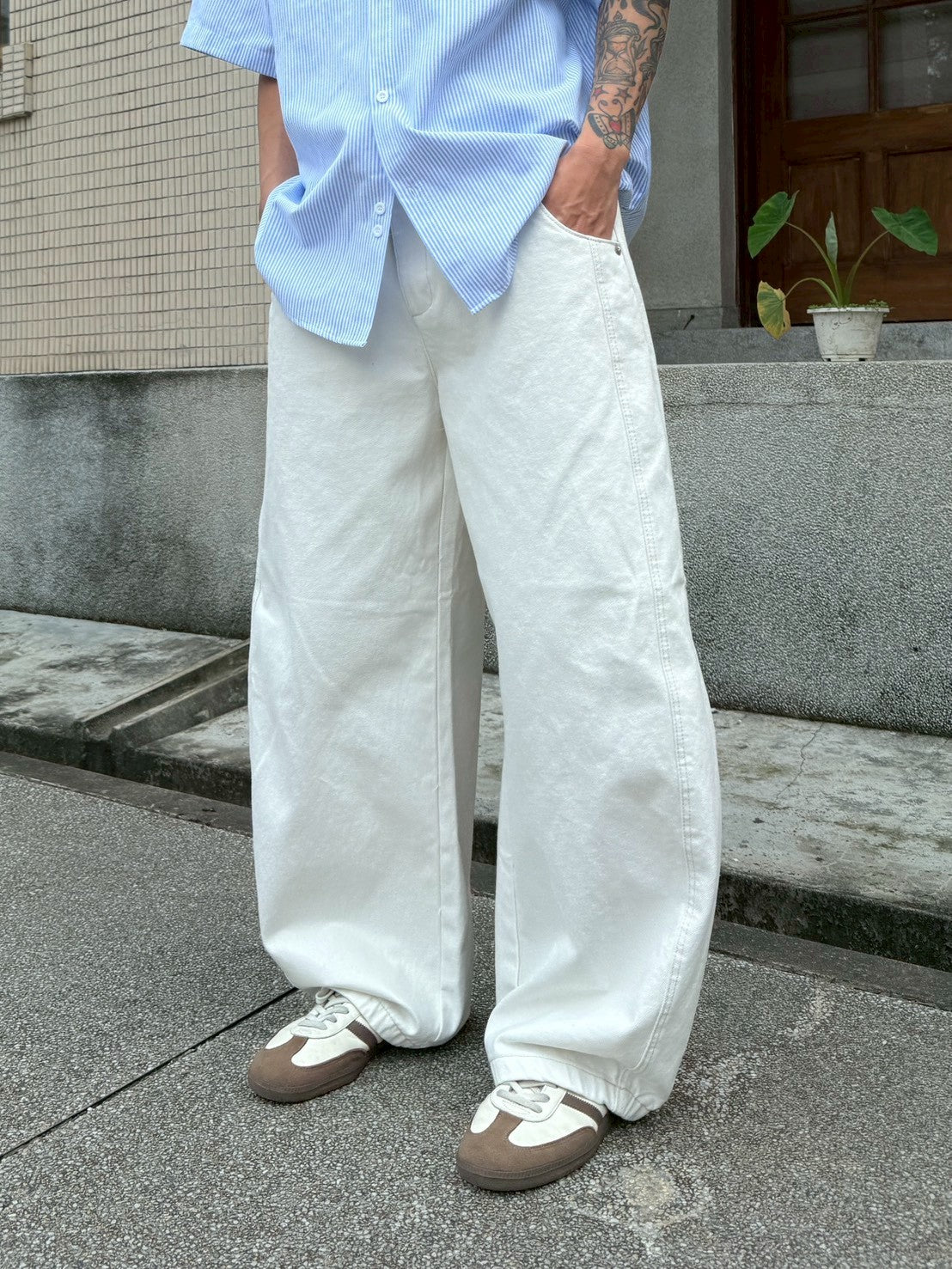 重磅純白彎刀褲