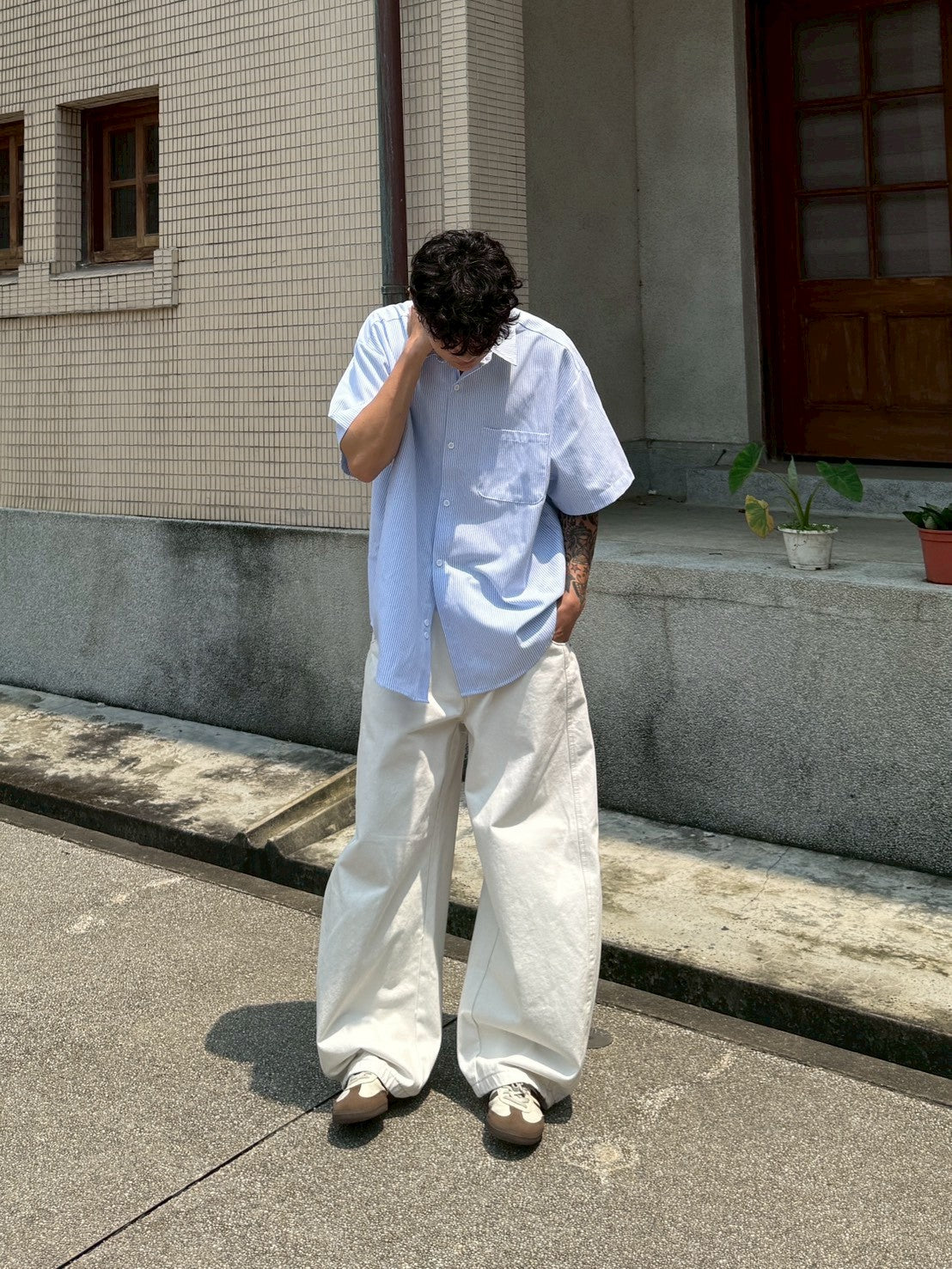 重磅純白彎刀褲