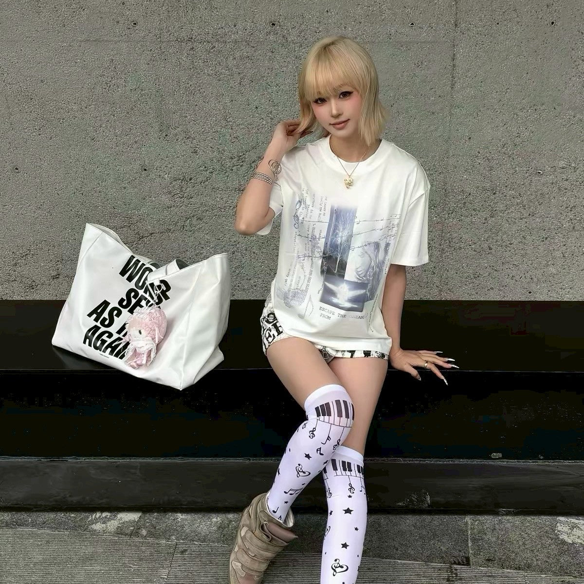 正肩 夢核音符天使短寬上衣